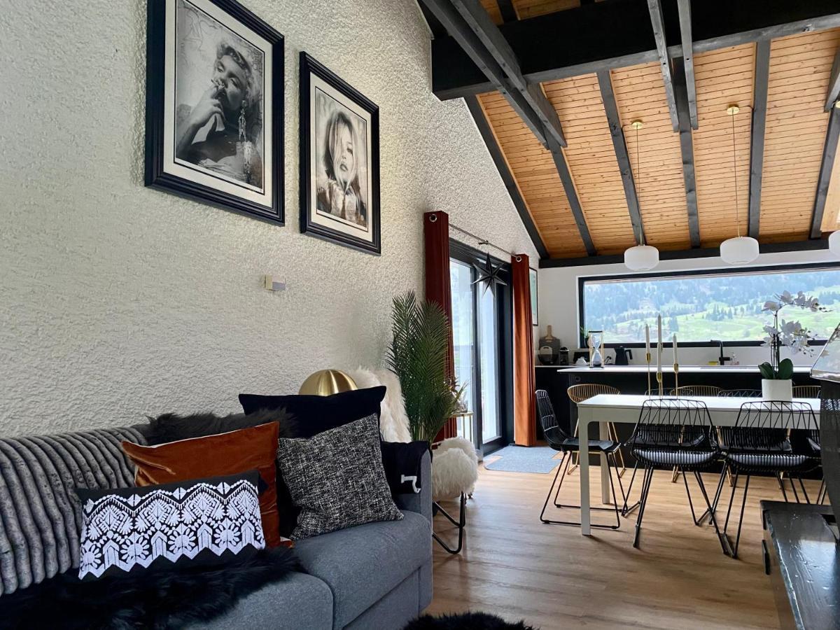 Chalet Beautiful On The Piste In Swiss Alps *
