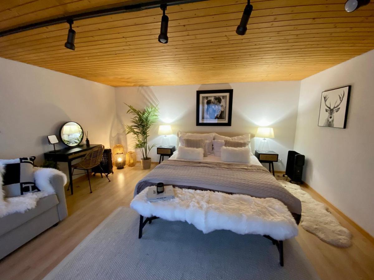 Chalet Beautiful On The Piste In Swiss Alps *